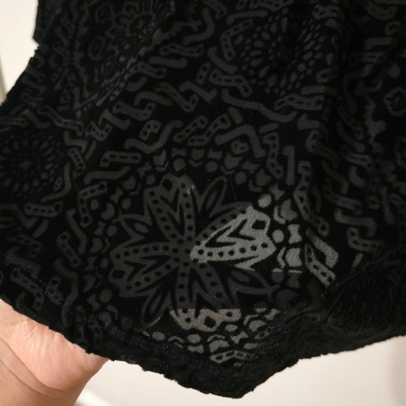 STYLE & CO Black Velvet Burnout Long Sleeve, Bell Sleeves, Witchy Whimsigoth, M - Picture 7 of 16